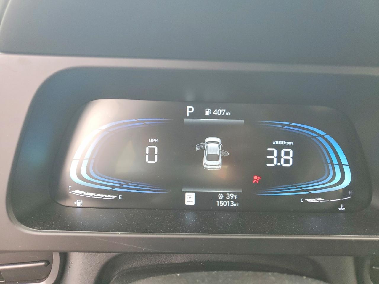 2025 HYUNDAI ELANTRA SEL SPORT photo 25