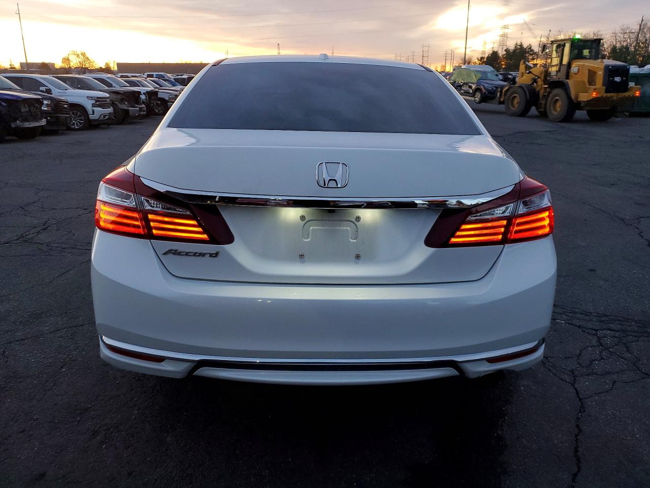 2017 HONDA ACCORD EXL photo 6