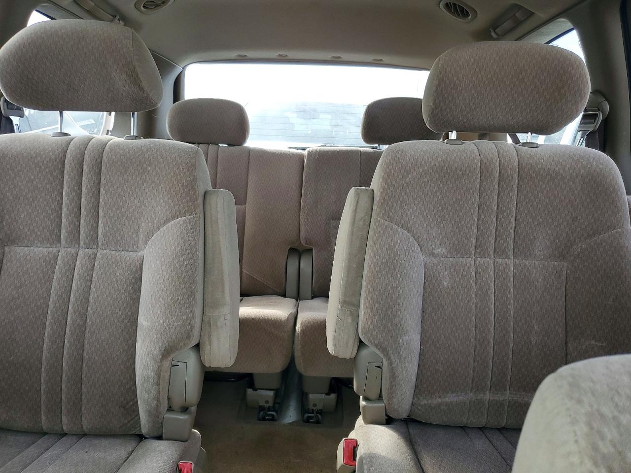 2002 TOYOTA SIENNA CE photo 10