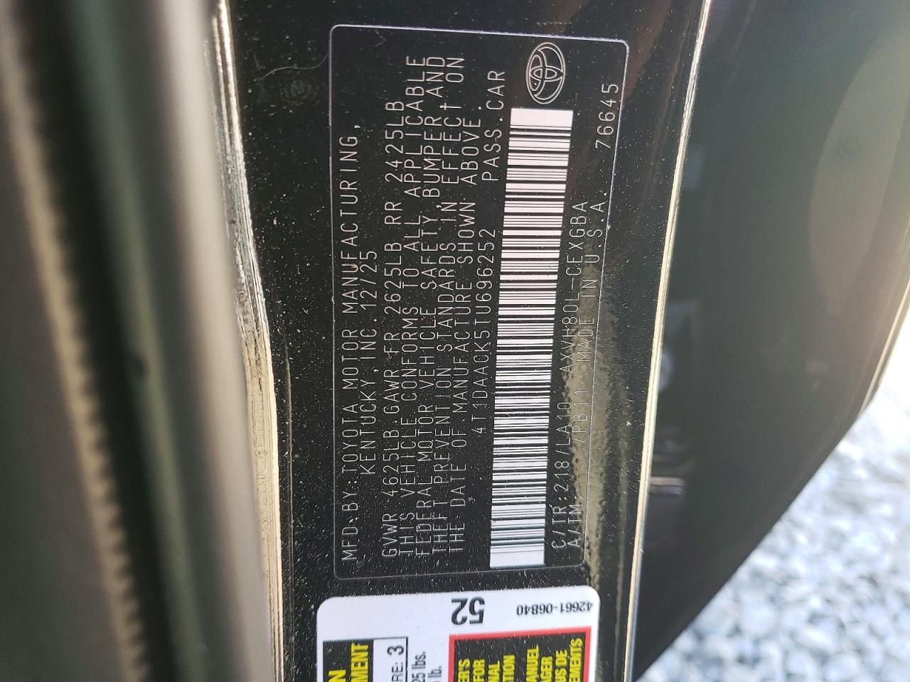 2026 TOYOTA CAMRY XLE photo 12