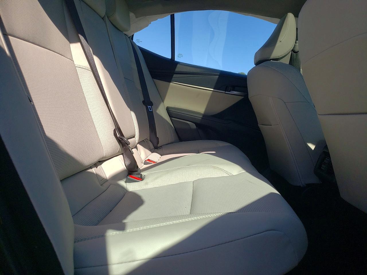2026 TOYOTA CAMRY XLE photo 10