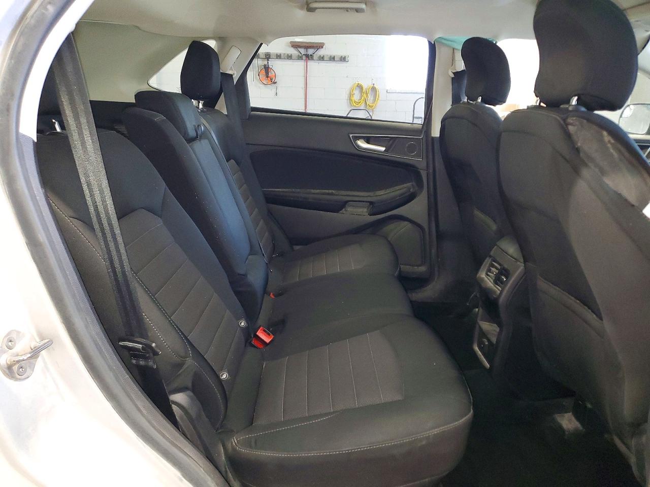 2015 FORD EDGE SE photo 21