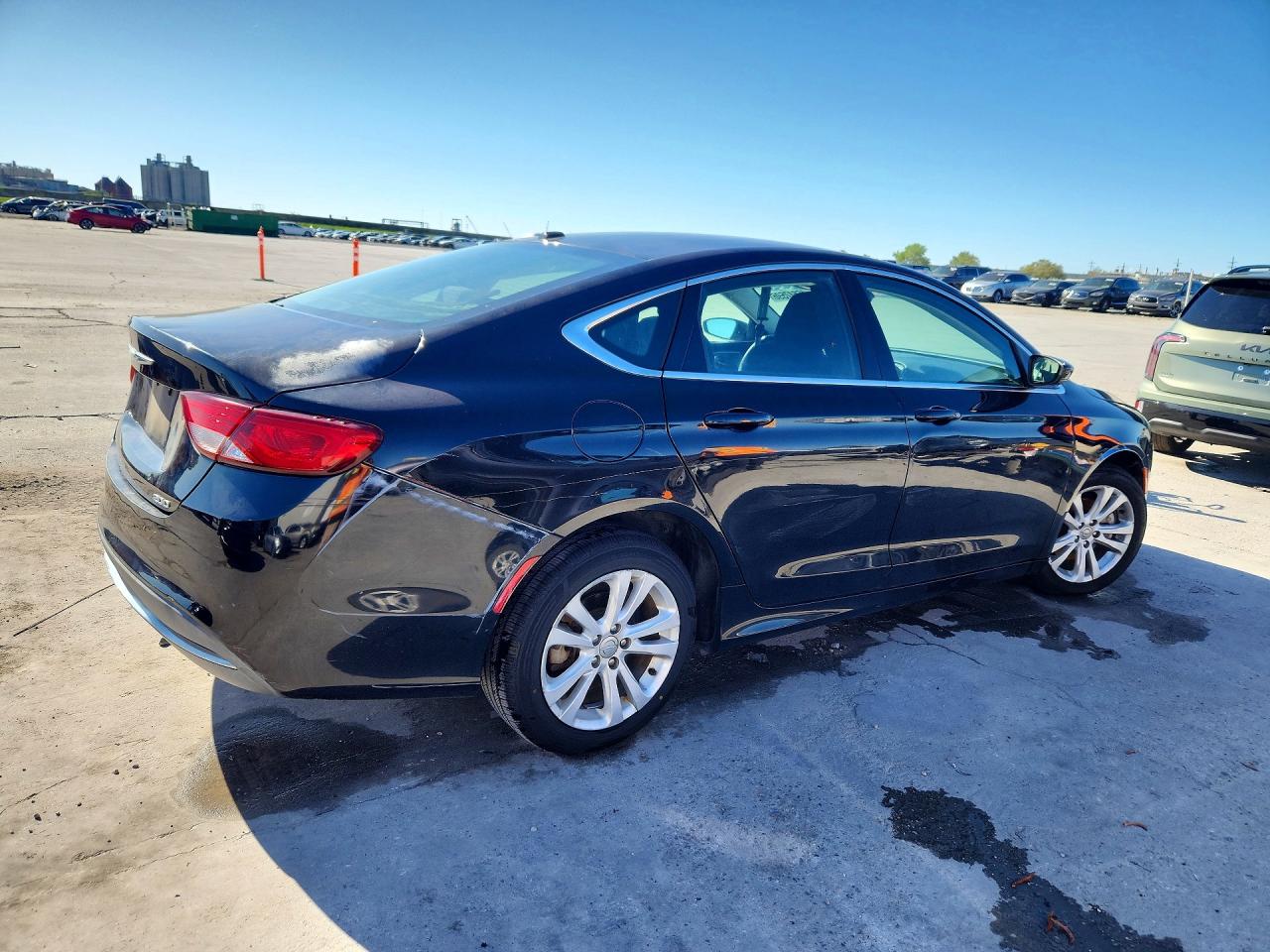 2015 CHRYSLER 200 LIMITED photo 3