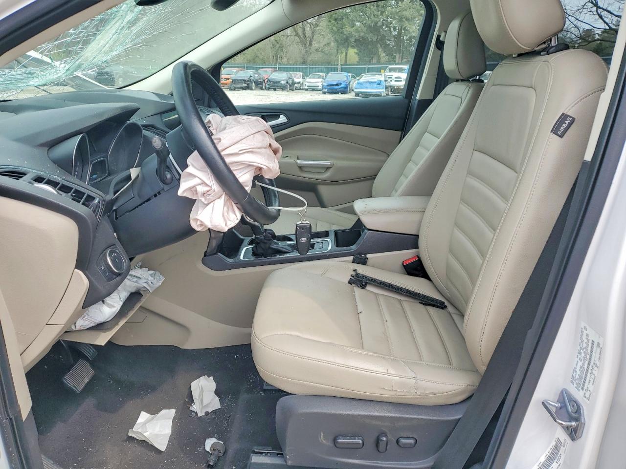 2019 FORD ESCAPE TITANIUM photo 13