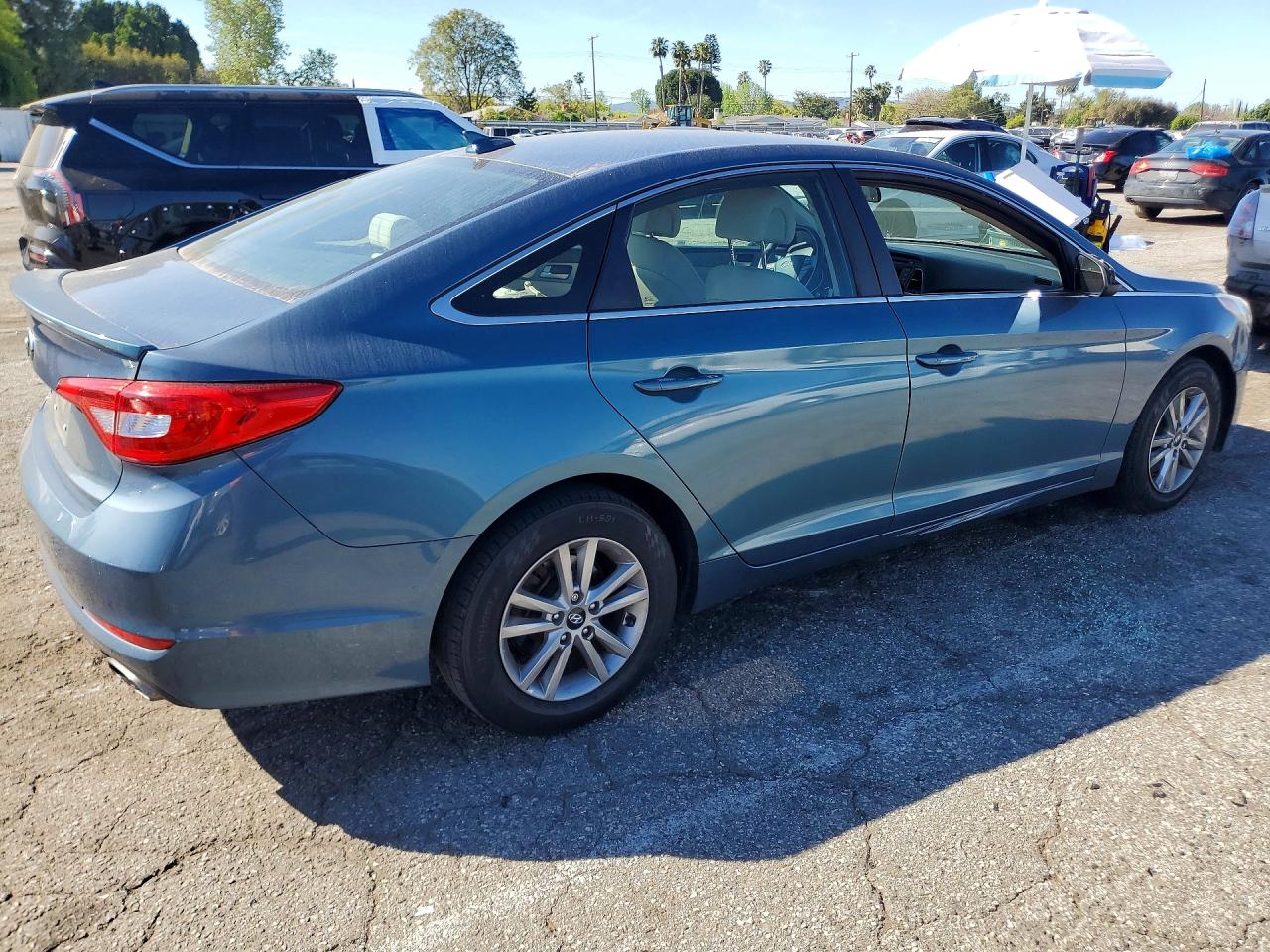 2015 HYUNDAI SONATA SE photo 5