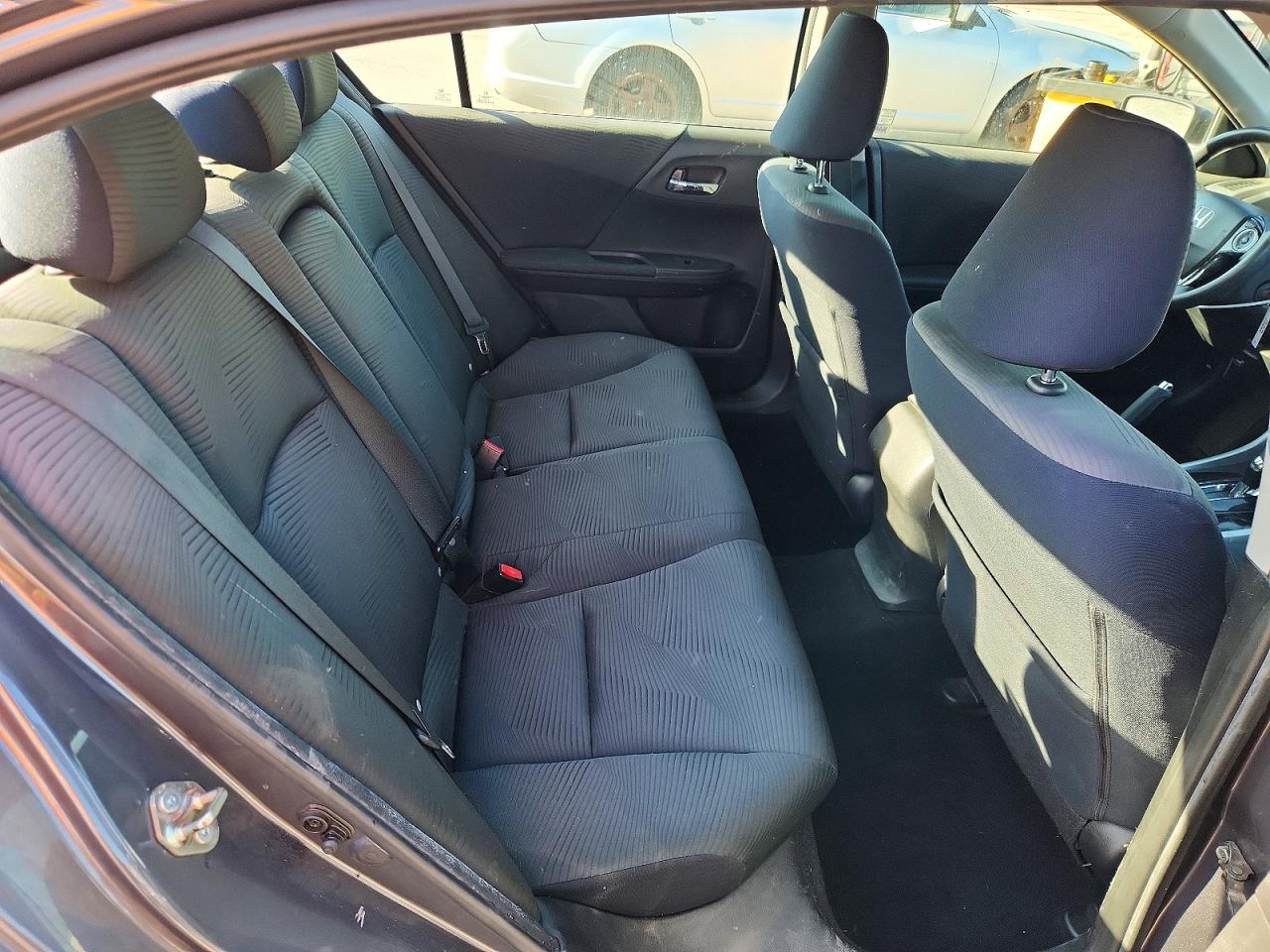 2016 HONDA ACCORD LX photo 10