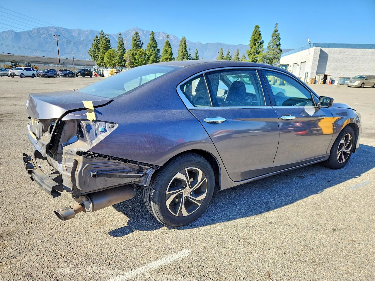 2016 HONDA ACCORD LX photo 3