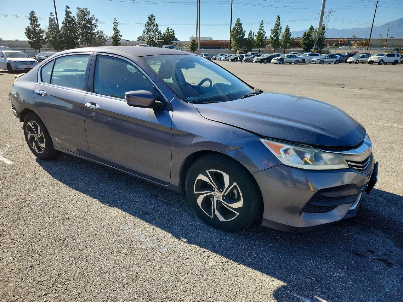 2016 HONDA ACCORD LX photo 4