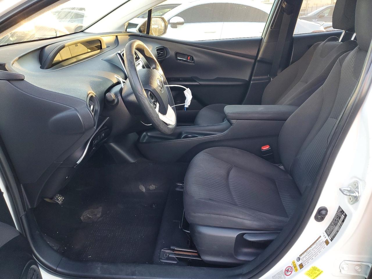 2018 TOYOTA PRIUS ONE photo 13