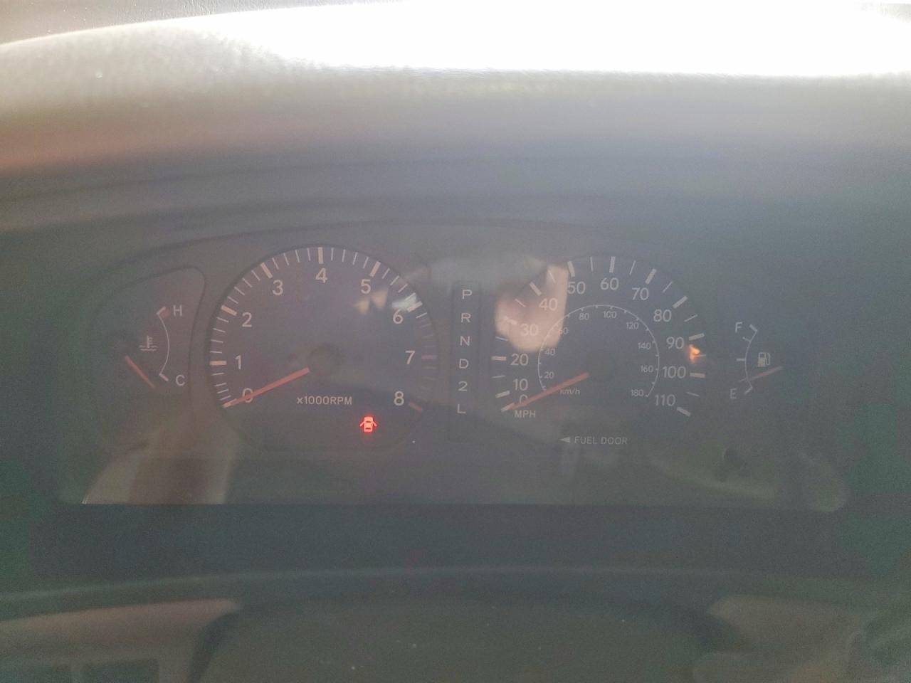 2001 TOYOTA SIENNA LE photo 25