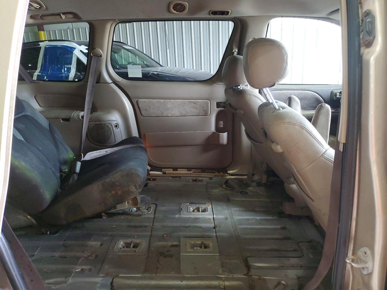 2001 TOYOTA SIENNA LE photo 31