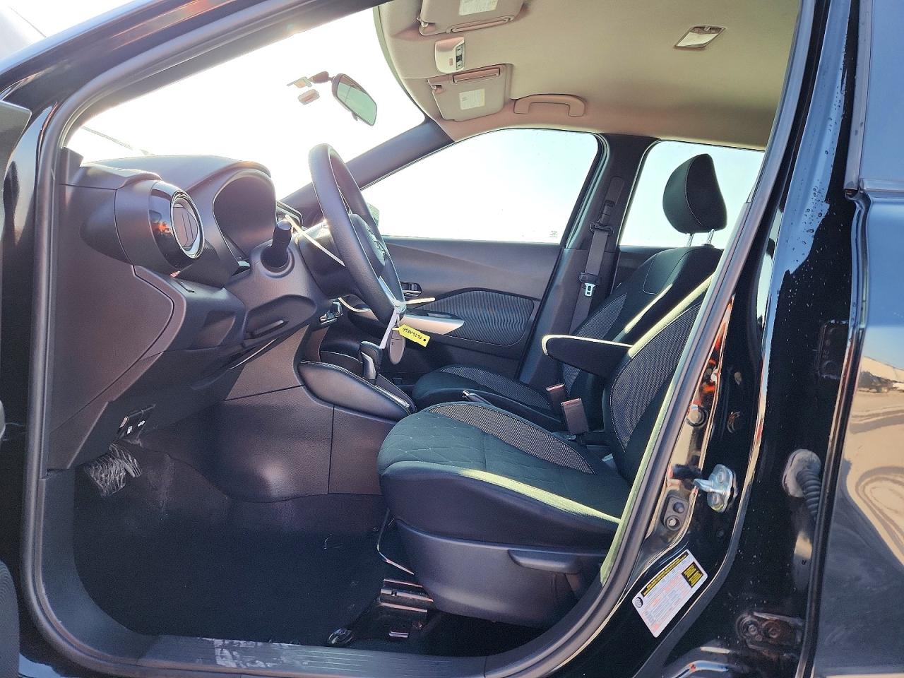 2018 NISSAN KICKS SV photo 13