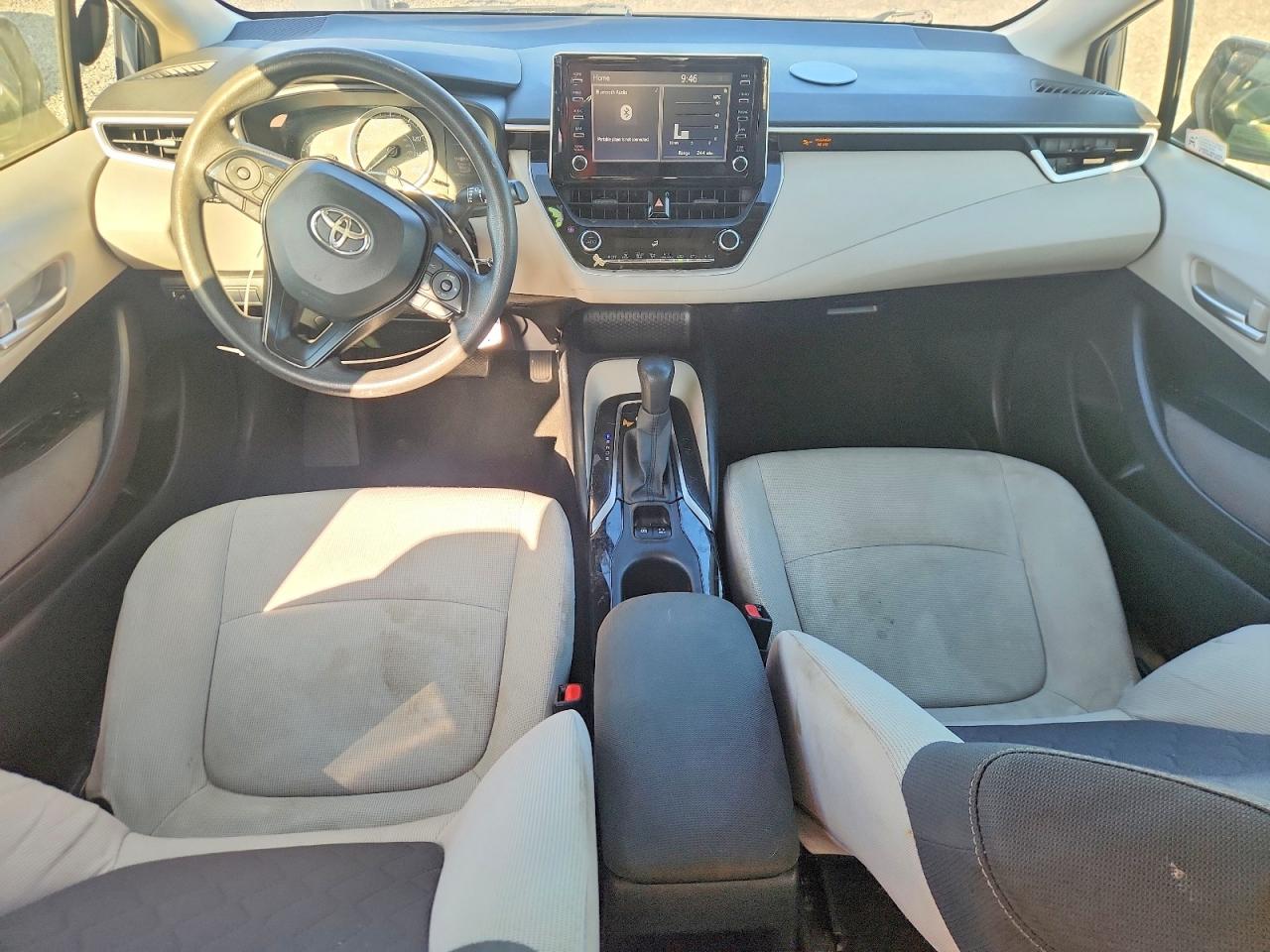 2020 TOYOTA COROLLA LE photo 15