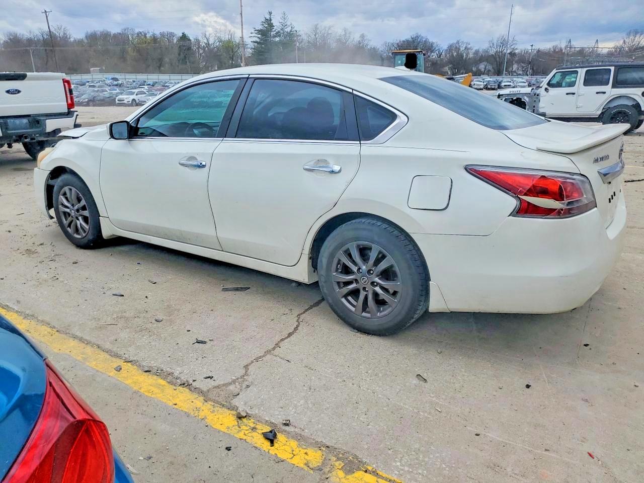 2015 NISSAN ALTIMA 2.5 S photo 3