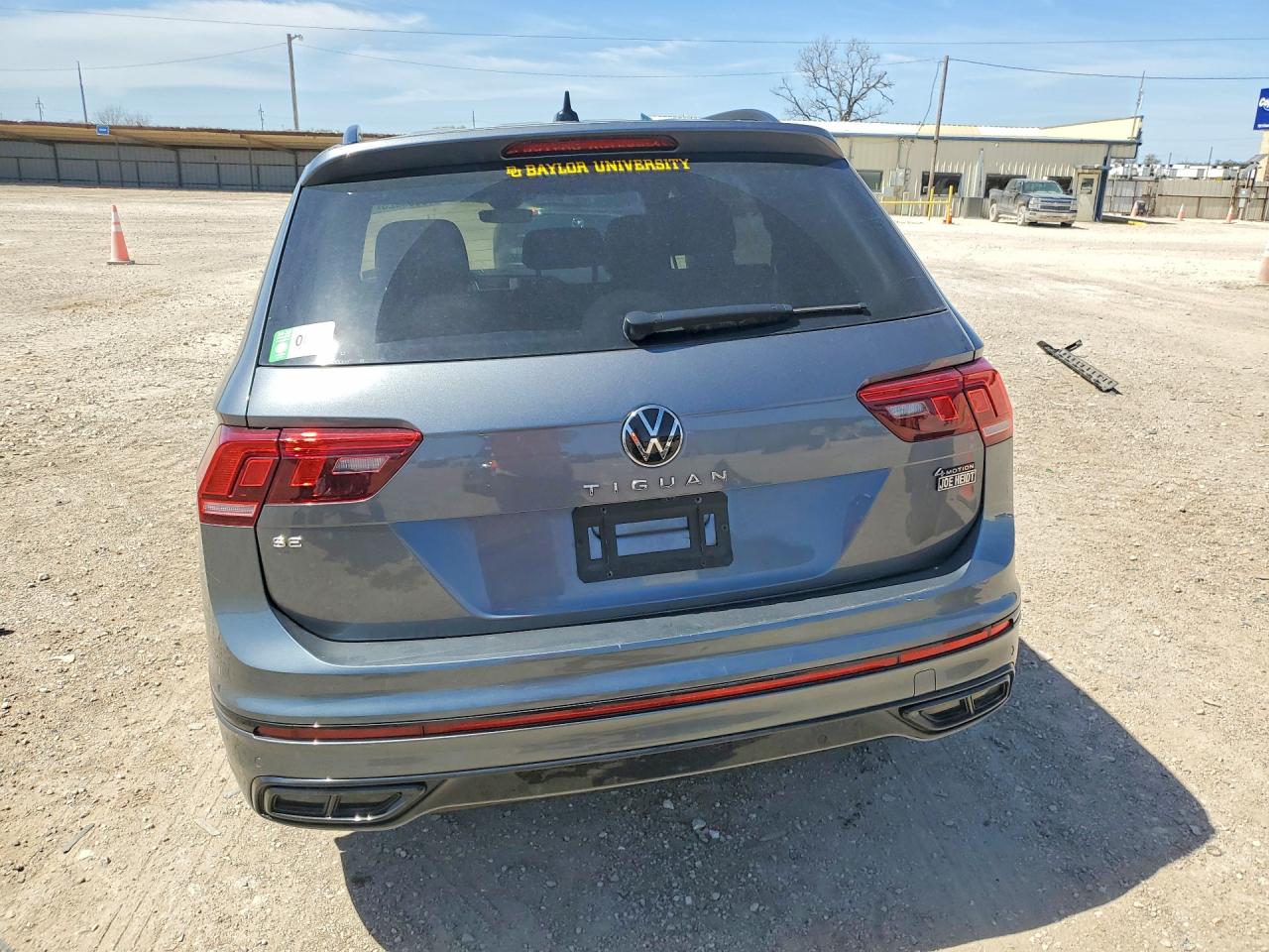 2024 VOLKSWAGEN TIGUAN SE R-LINE BLACK photo 11