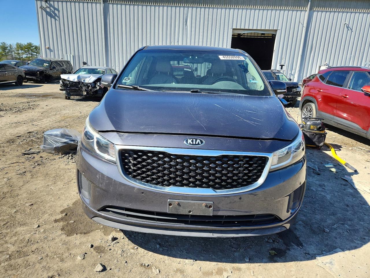 2017 KIA SEDONA LX photo 5