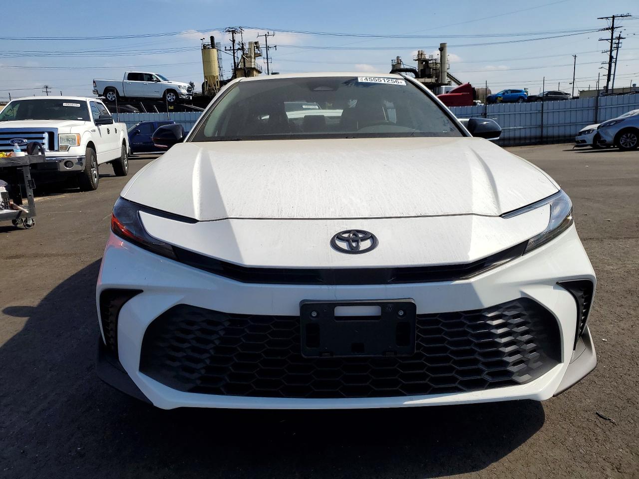 2025 TOYOTA CAMRY SE photo 9