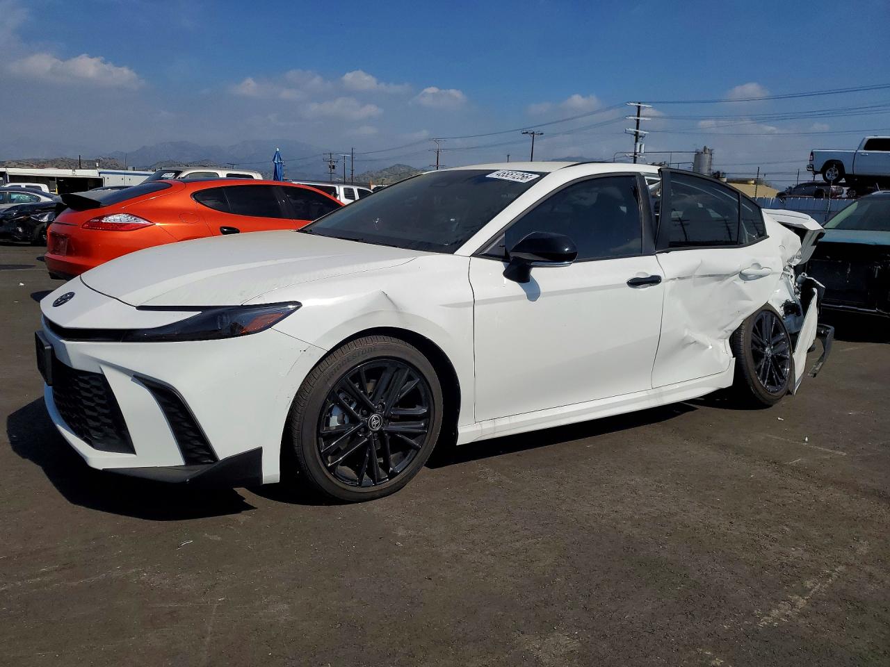 2025 TOYOTA CAMRY