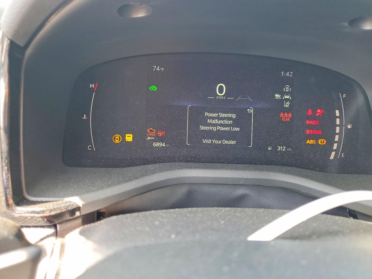 2025 TOYOTA CAMRY SE photo 17