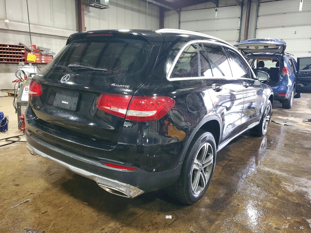 2018 MERCEDES-BENZ GLC 300 4MATIC photo 5