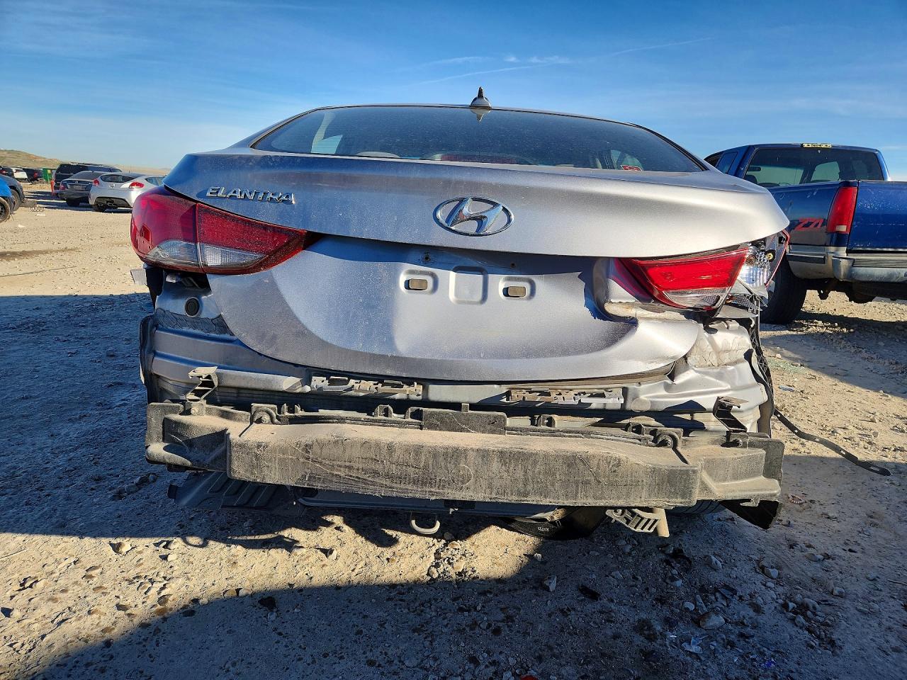 2016 HYUNDAI ELANTRA SE photo 6