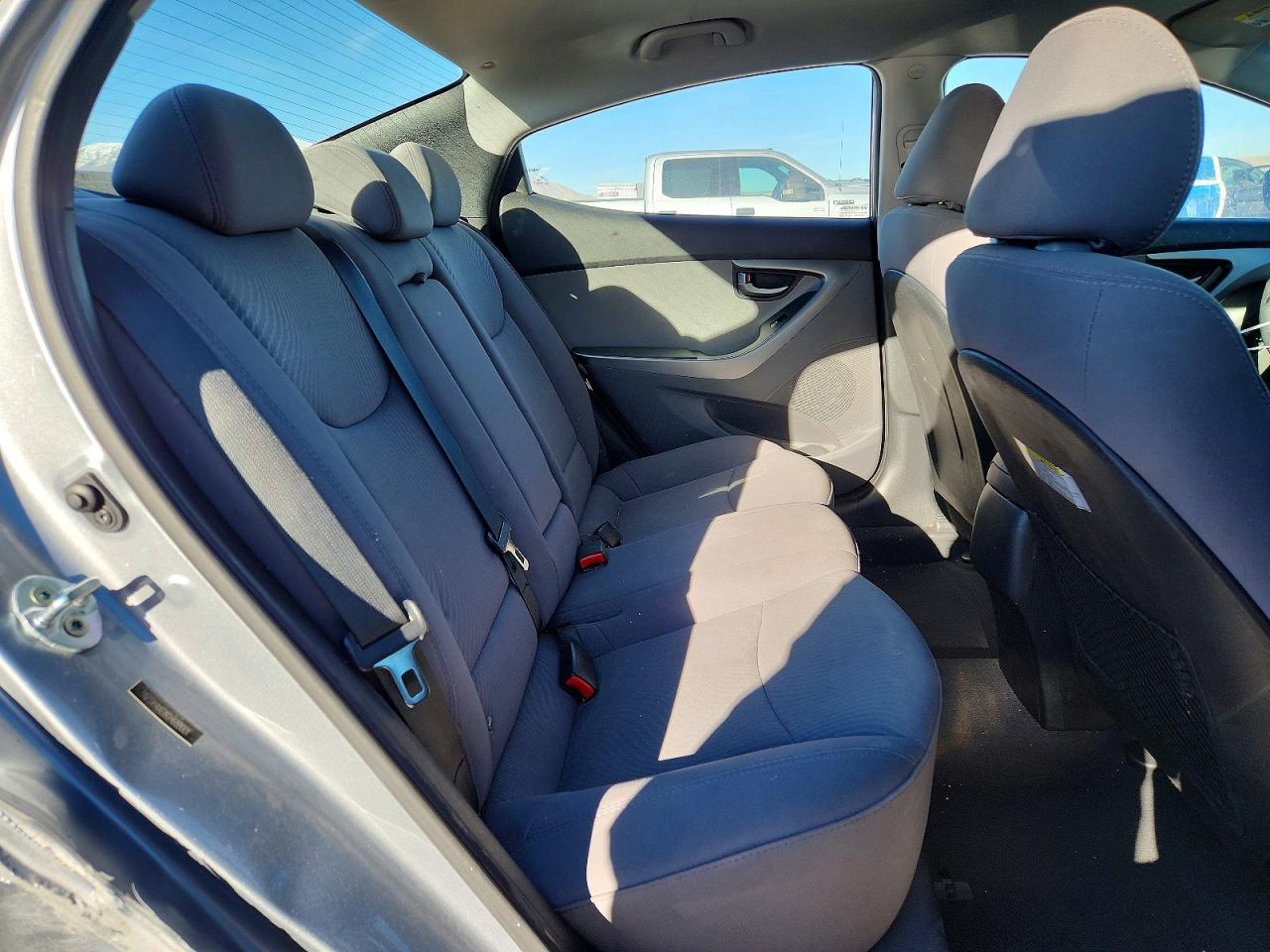 2016 HYUNDAI ELANTRA SE photo 10