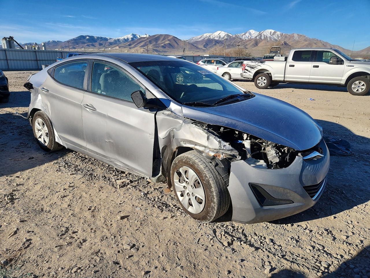 2016 HYUNDAI ELANTRA SE photo 4