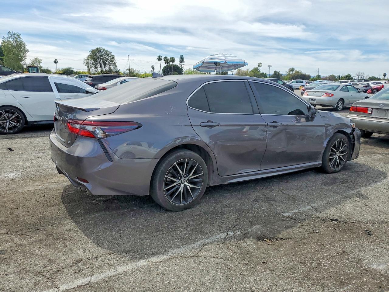 2023 TOYOTA CAMRY SE photo 7