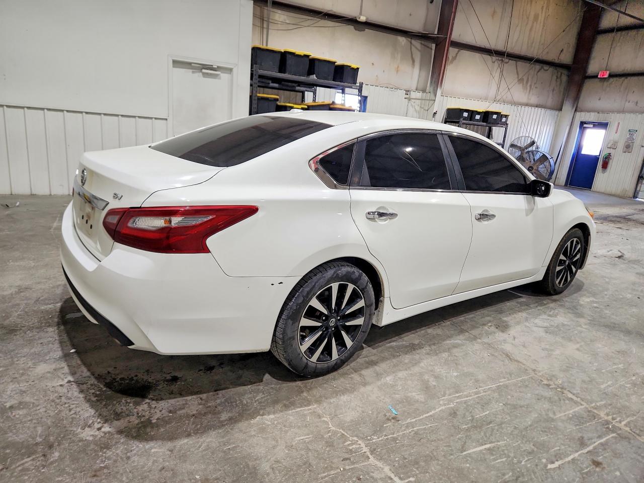 2018 NISSAN ALTIMA 2.5 SV photo 5