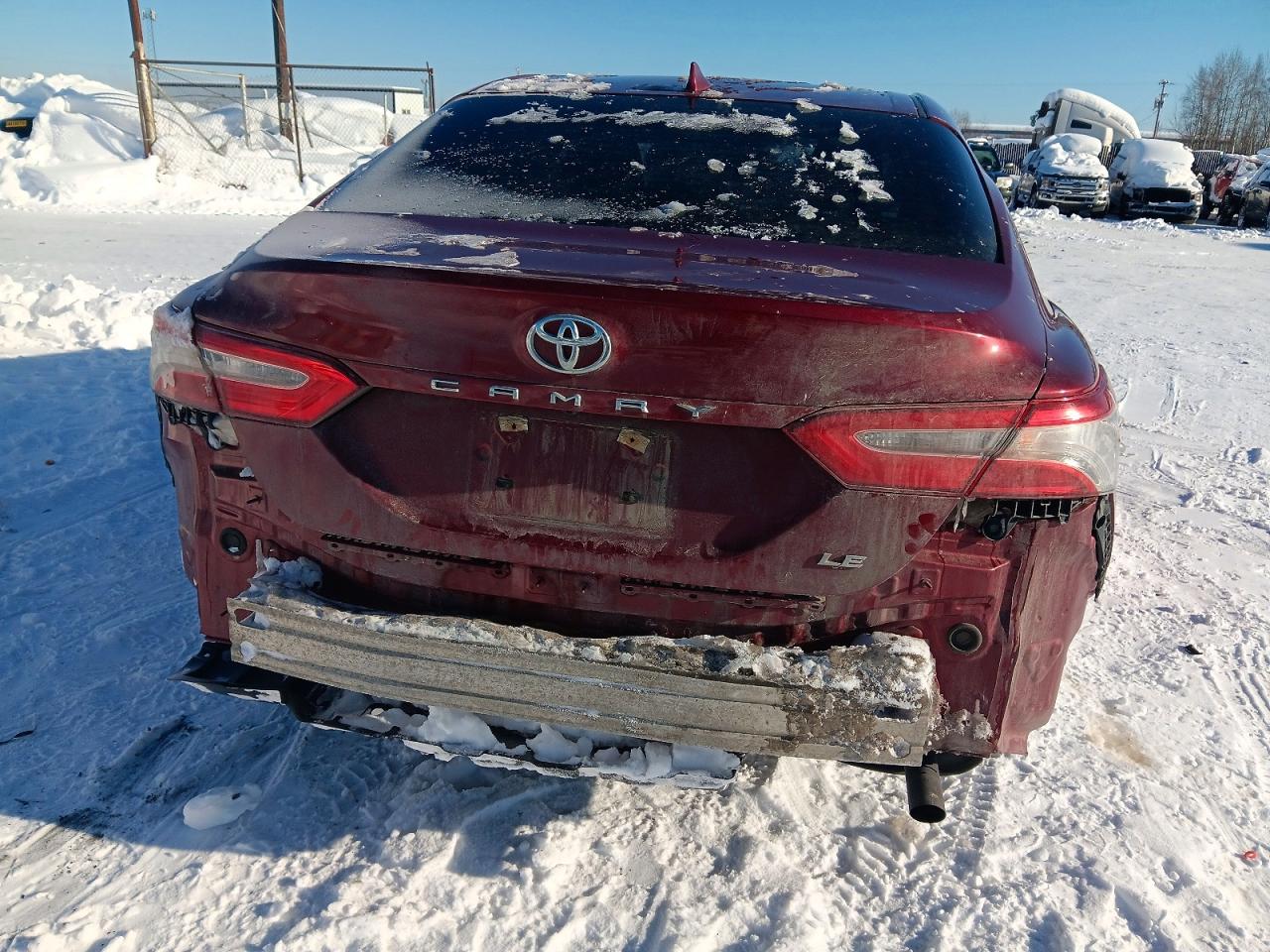 2019 TOYOTA CAMRY LE photo 11
