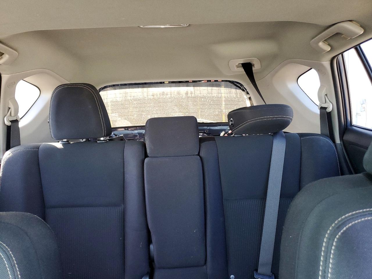 2014 TOYOTA RAV4 XLE photo 10