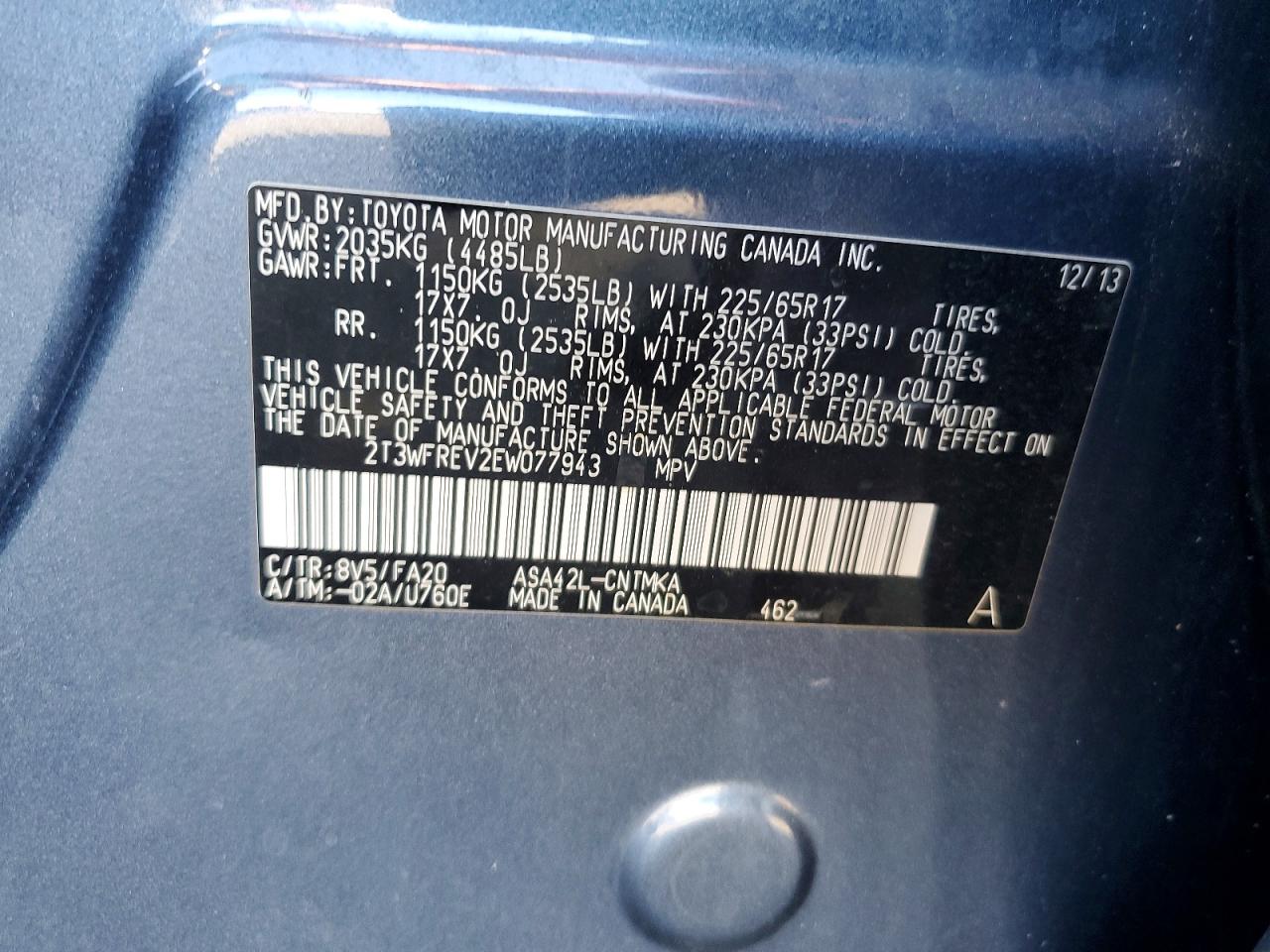 2014 TOYOTA RAV4 XLE photo 14