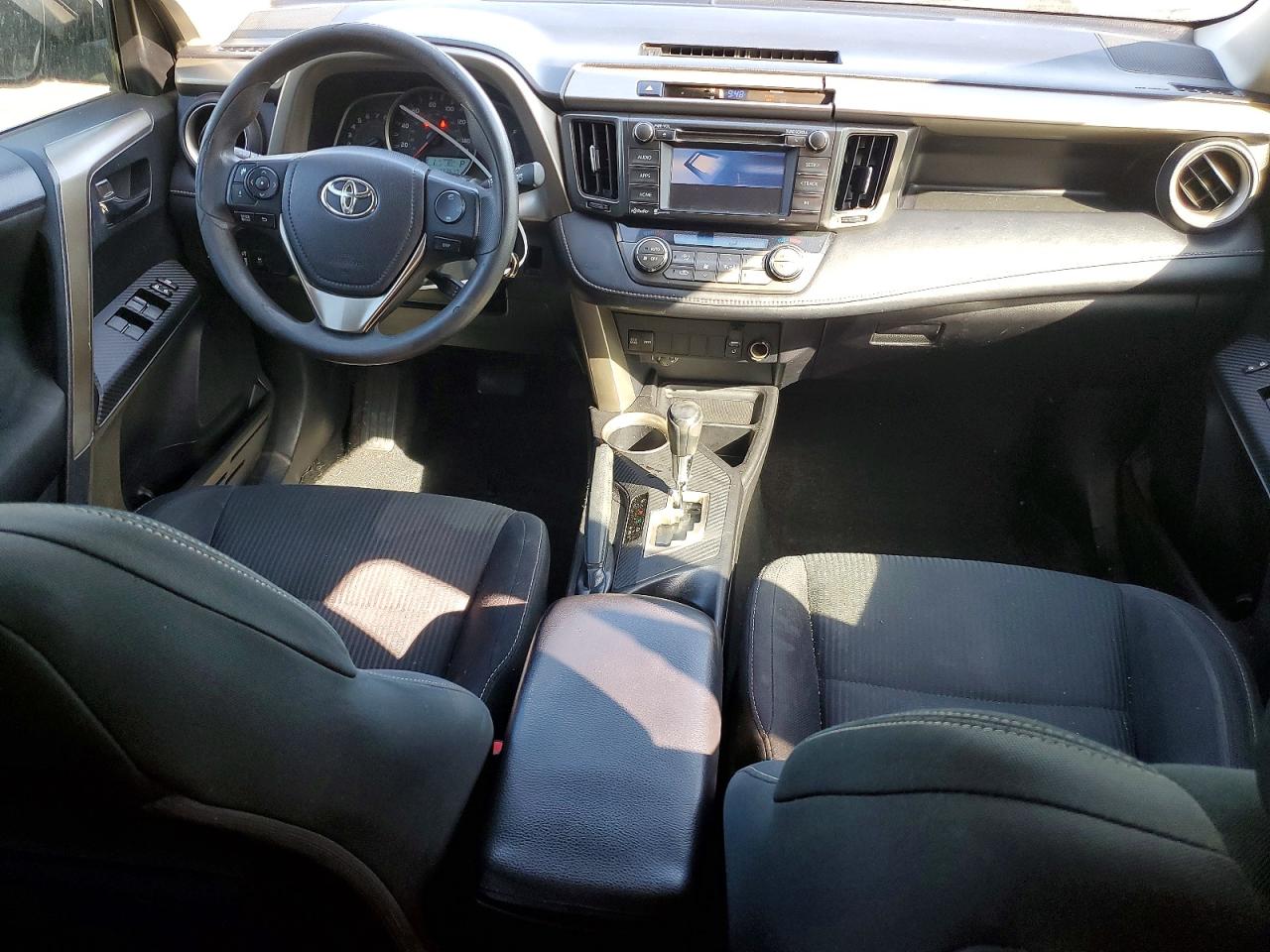 2014 TOYOTA RAV4 XLE photo 8