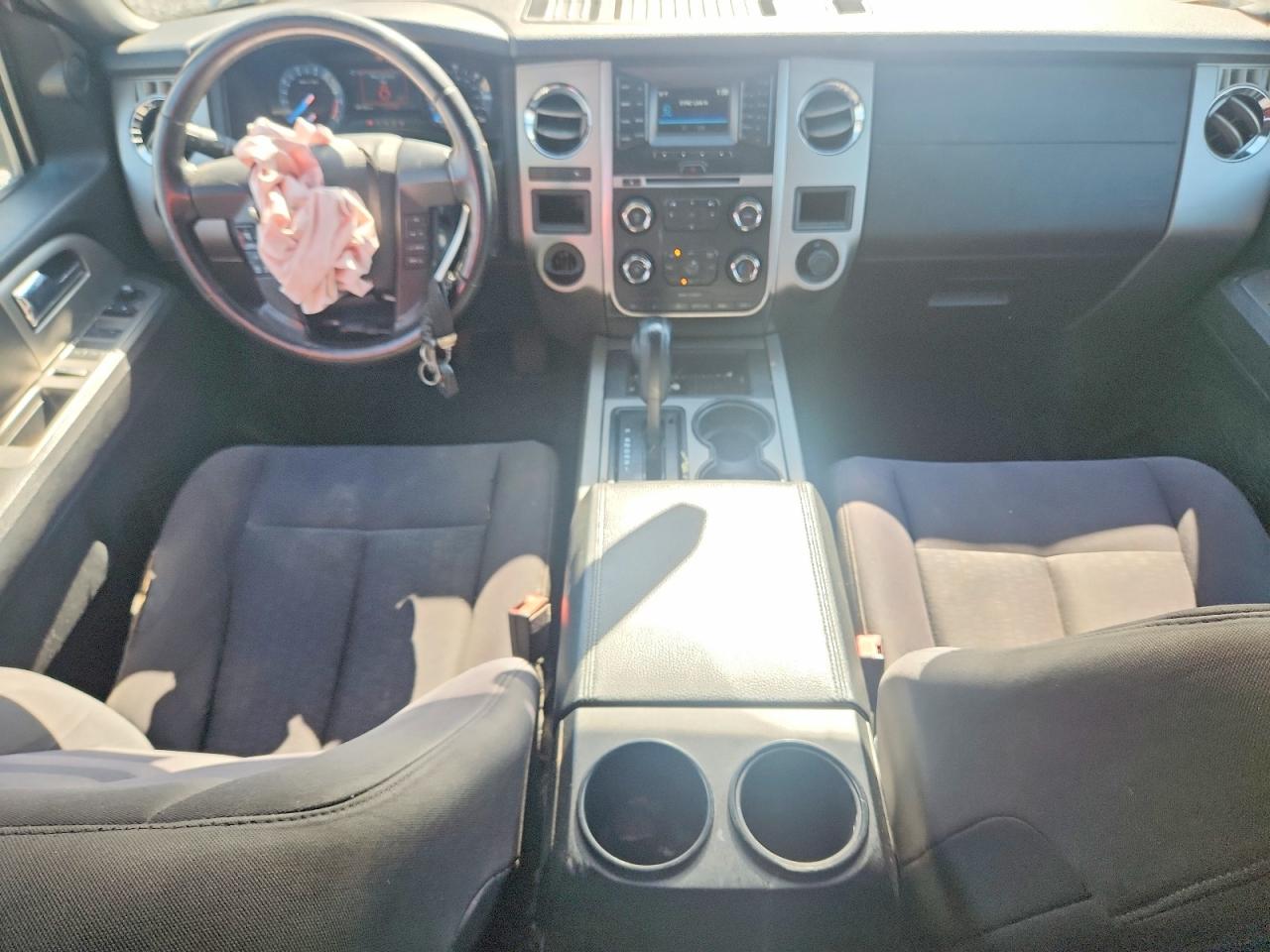 2015 FORD EXPEDITION XLT photo 8