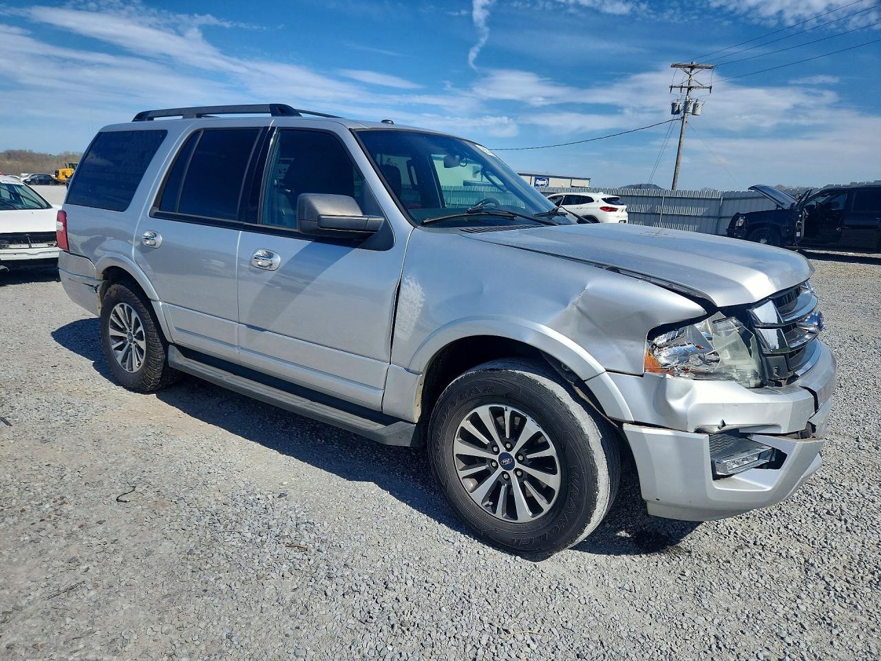 2015 FORD EXPEDITION XLT photo 4