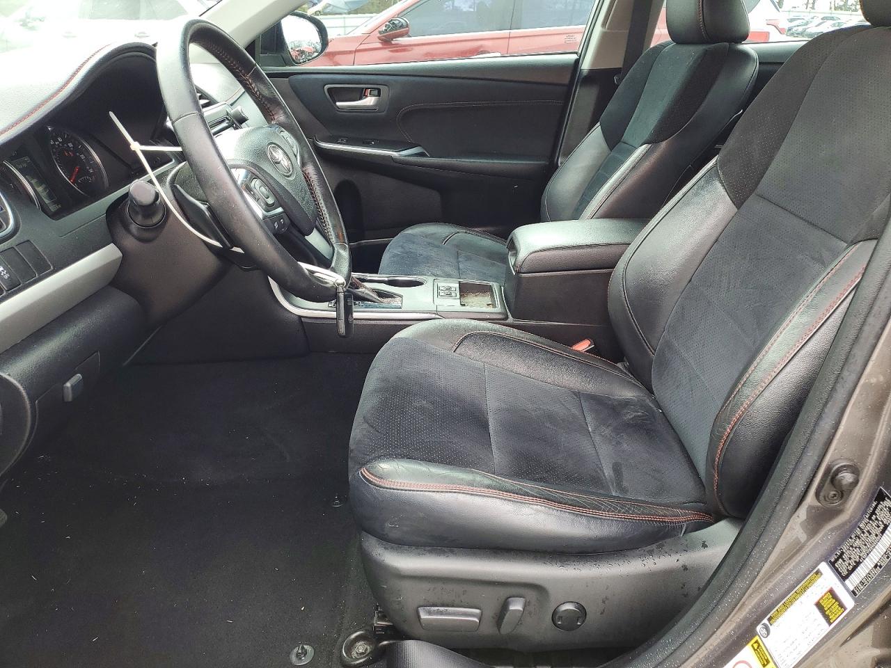 2017 TOYOTA CAMRY XSE photo 13