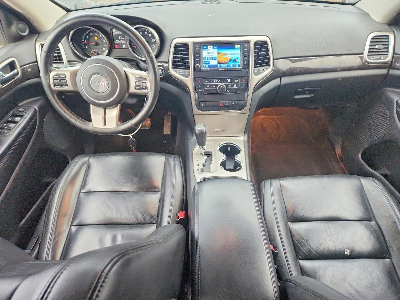 2011 JEEP GRAND CHEROKEE LAREDO photo 8