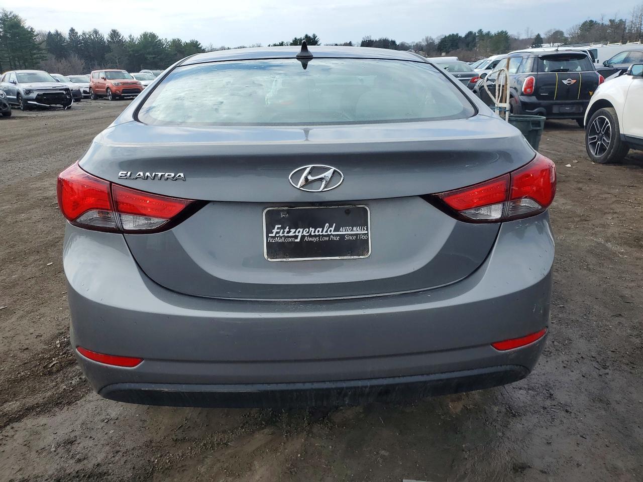 2014 HYUNDAI ELANTRA SE photo 11