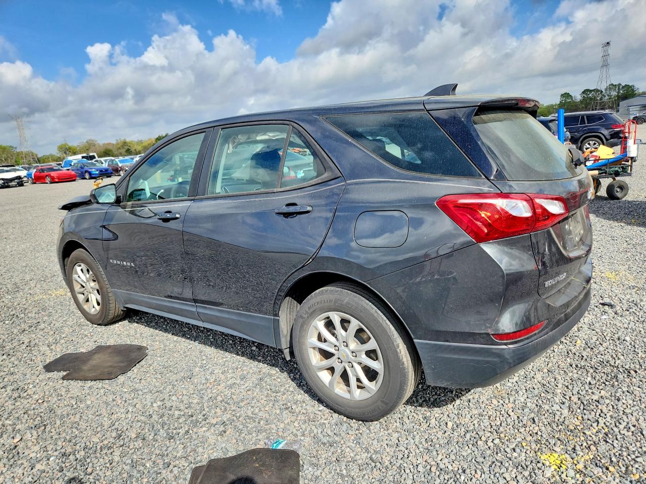 2020 CHEVROLET EQUINOX LS photo 4