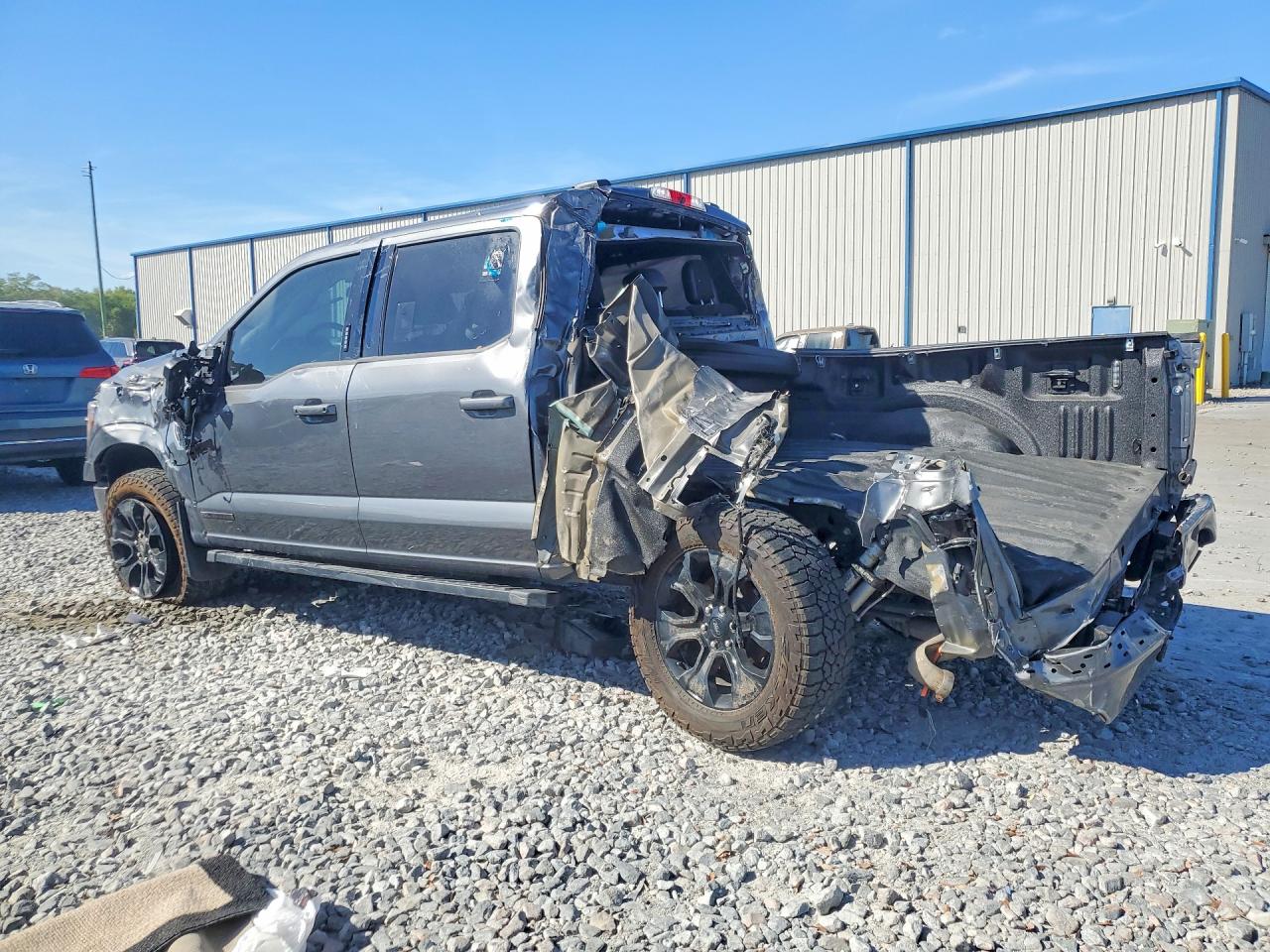 2023 FORD F150 SUPERCREW photo 3