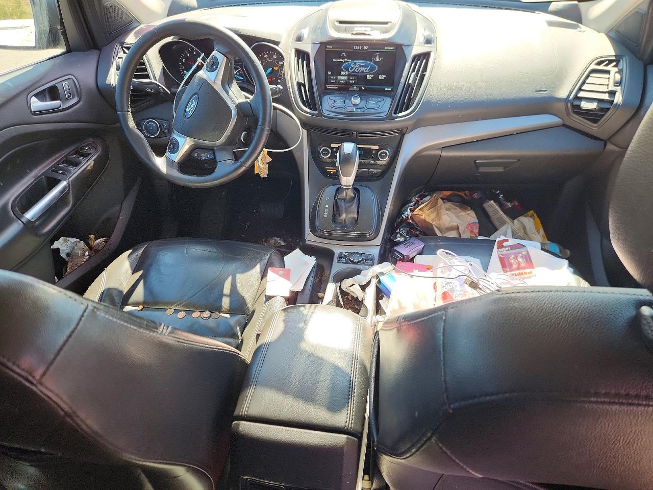 2015 FORD ESCAPE SE photo 15