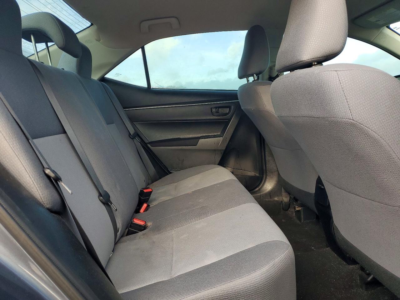 2014 TOYOTA COROLLA L photo 10