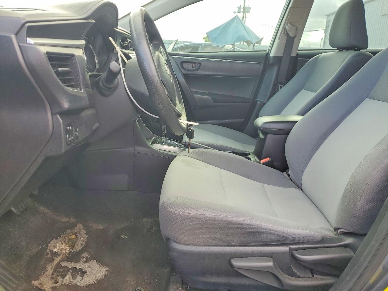 2014 TOYOTA COROLLA L photo 7