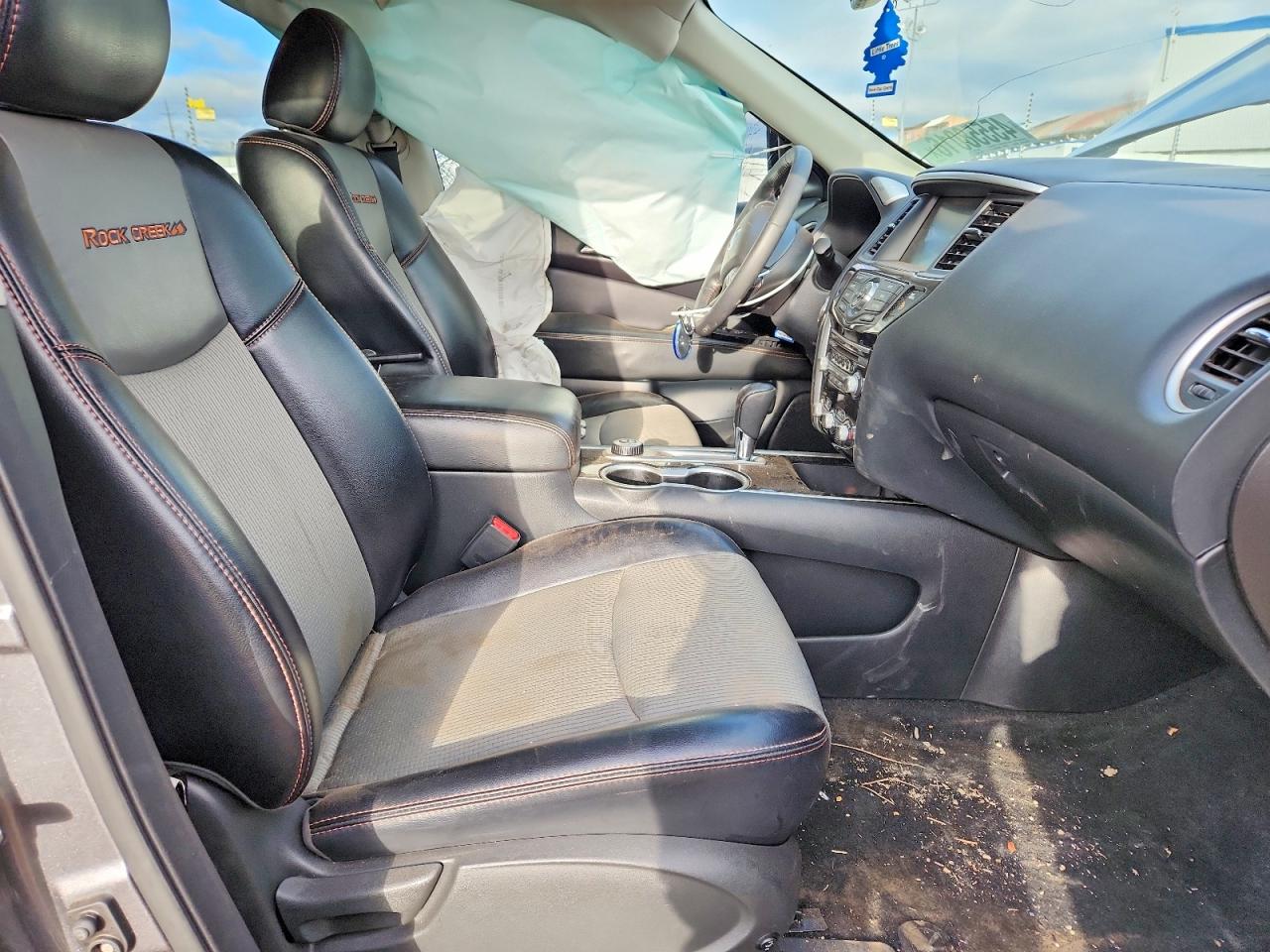 2020 NISSAN PATHFINDER SV photo 19