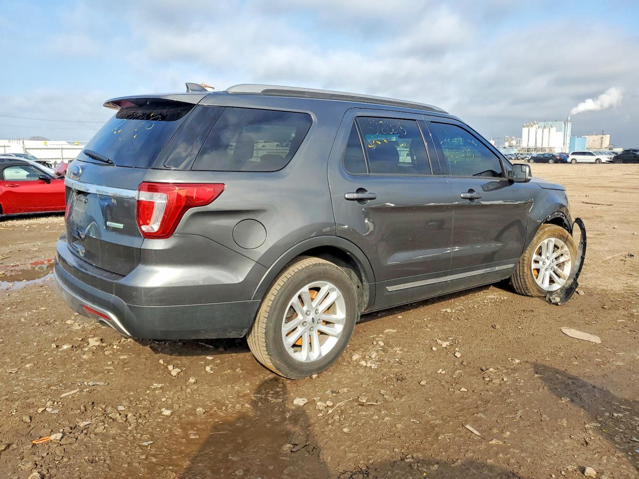 2017 FORD EXPLORER XLT photo 5