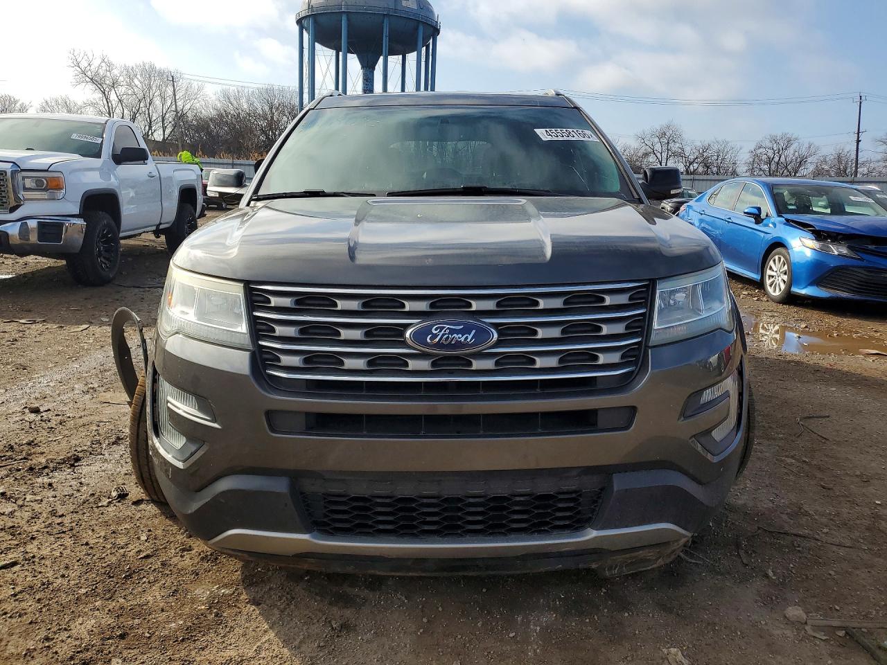 2017 FORD EXPLORER XLT photo 9