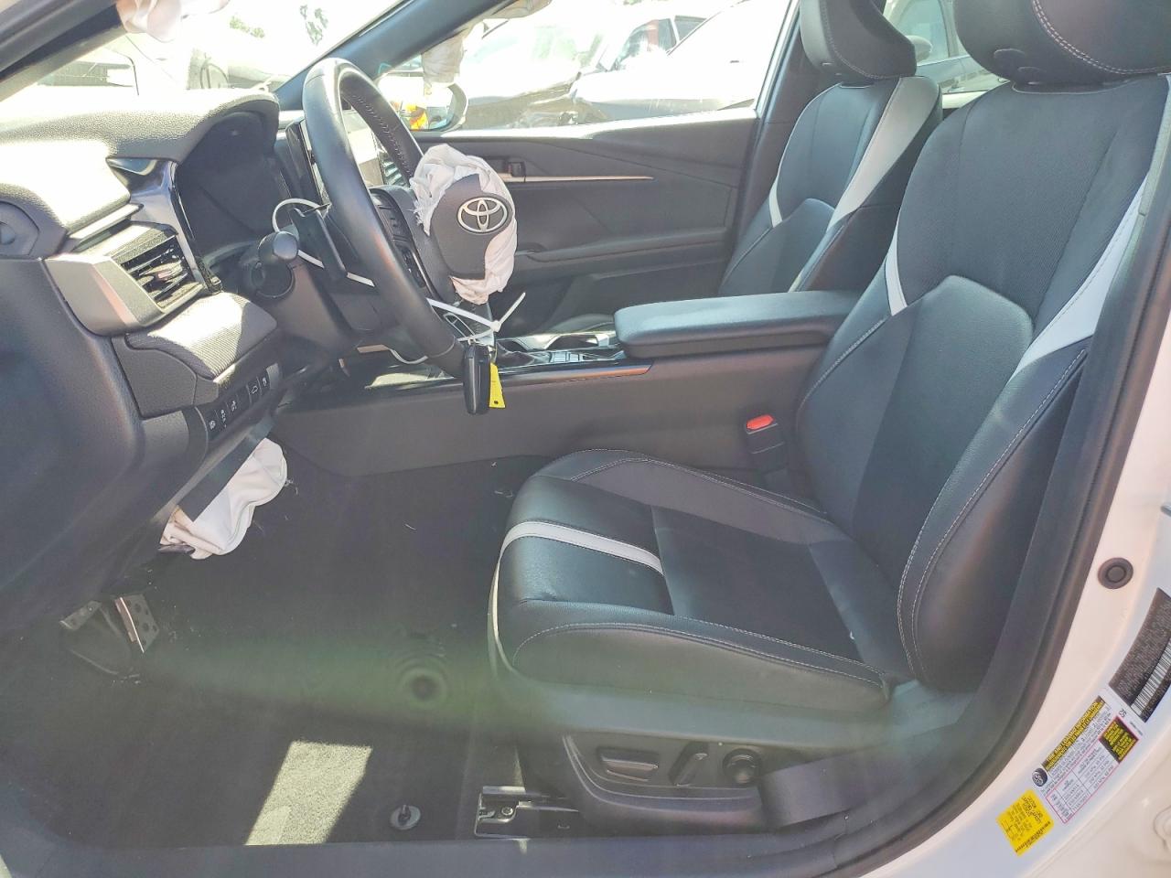 2025 TOYOTA CAMRY SE photo 7
