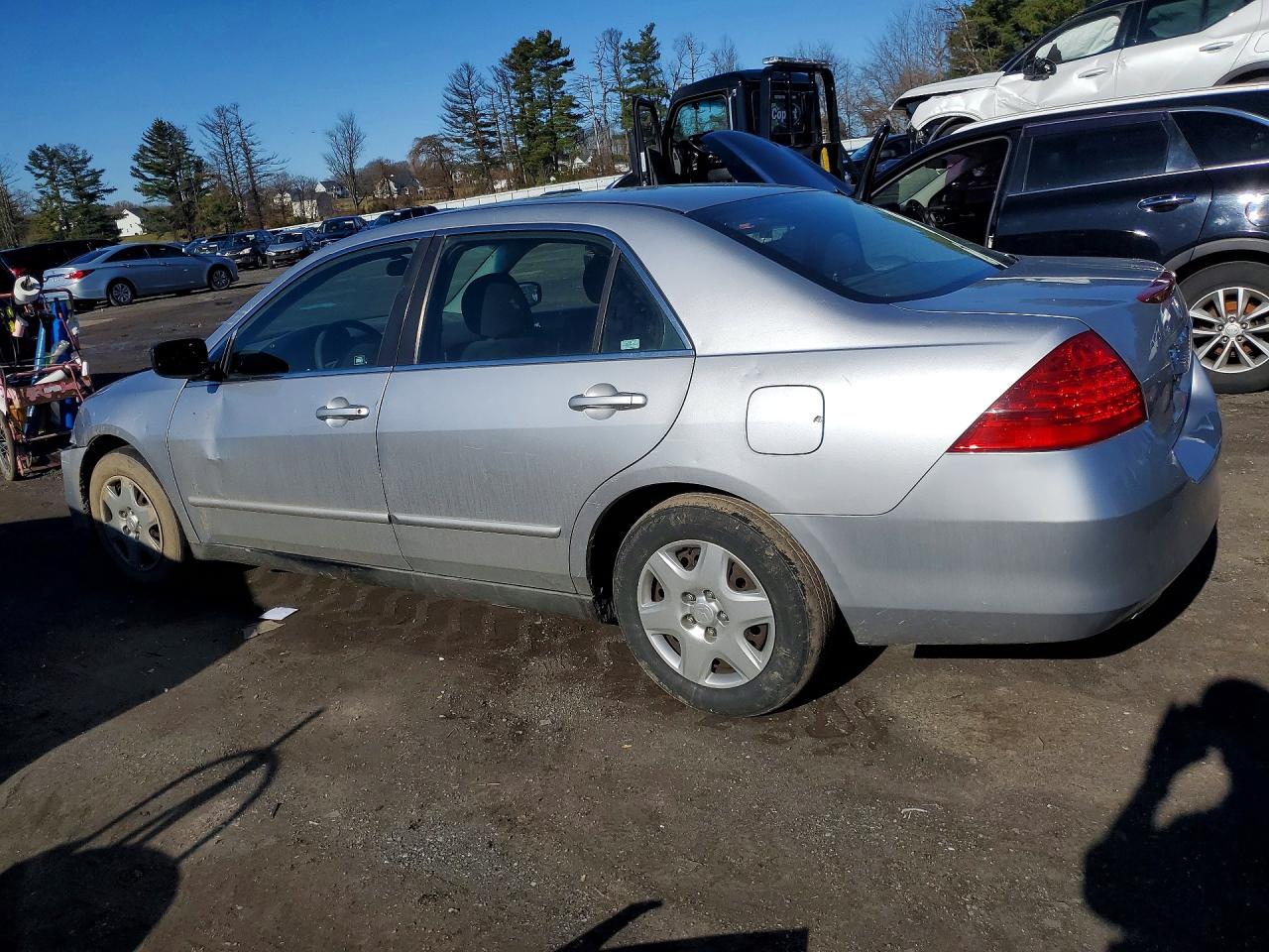 2006 HONDA ACCORD LX photo 3