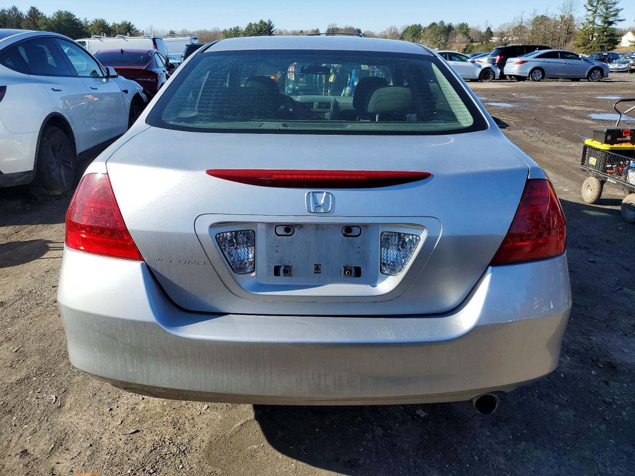 2006 HONDA ACCORD LX photo 11