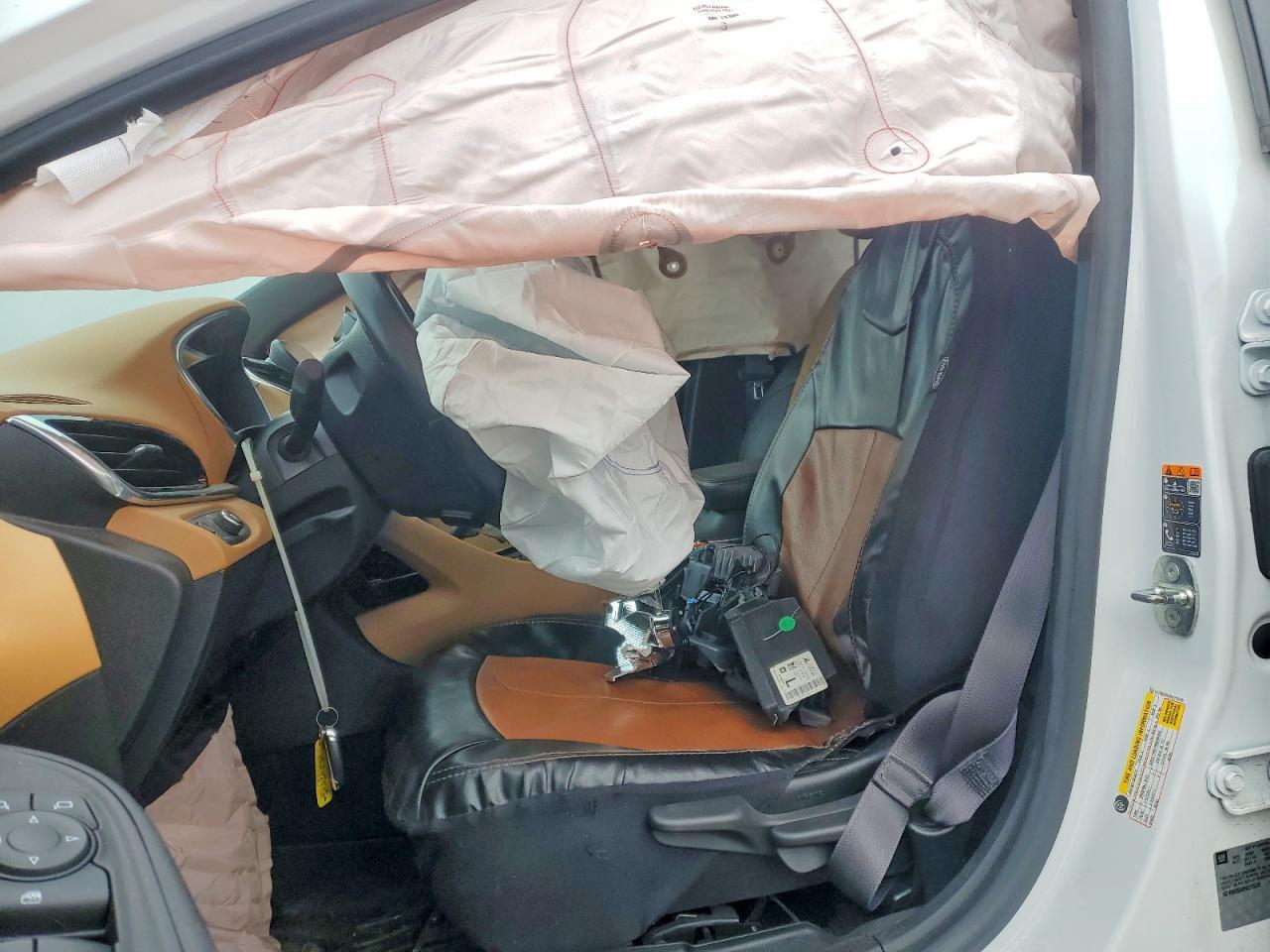 2017 CHEVROLET VOLT PREMIER photo 7